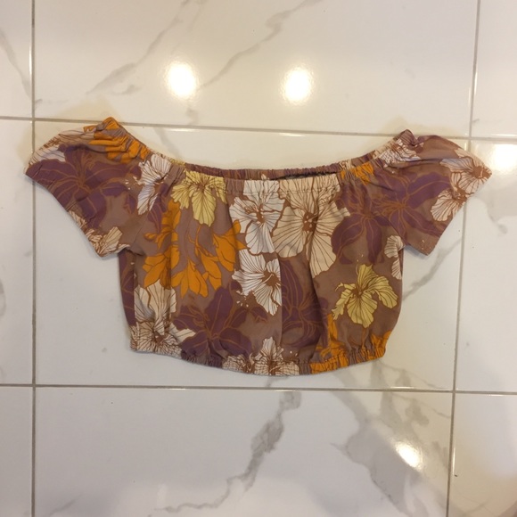 Wilfred | Retro Off The Shoulder Crop Top sold on Vinted - Picture 3 of 10